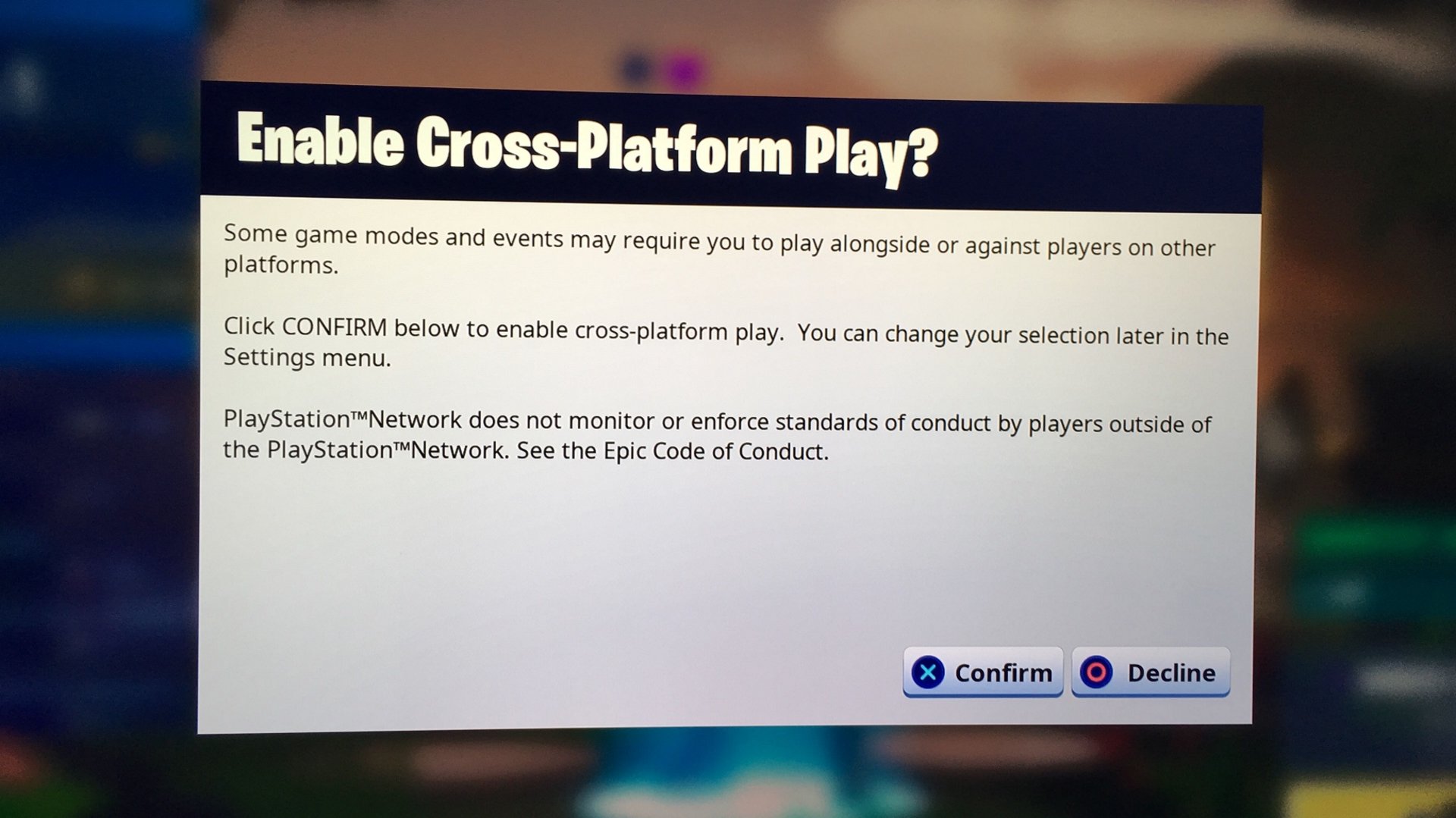 How do you play cross platform on fortnite